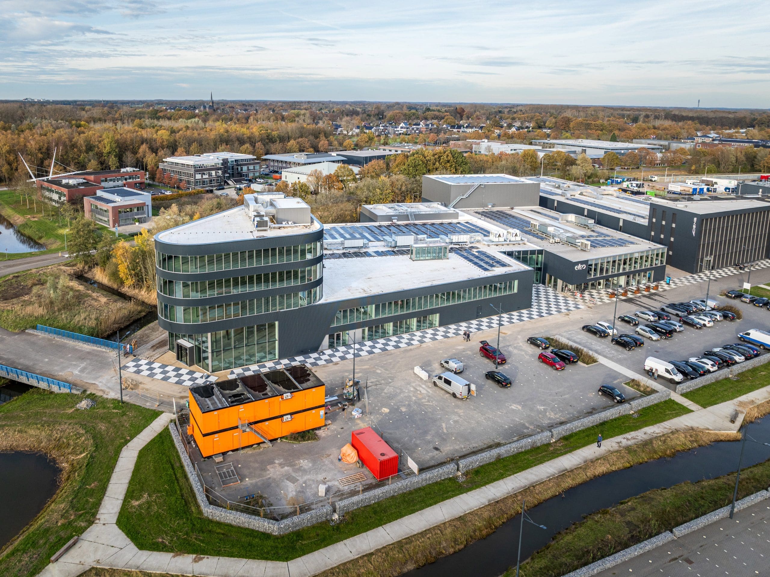2012 - Aankoop Automotive Campus in Helmond